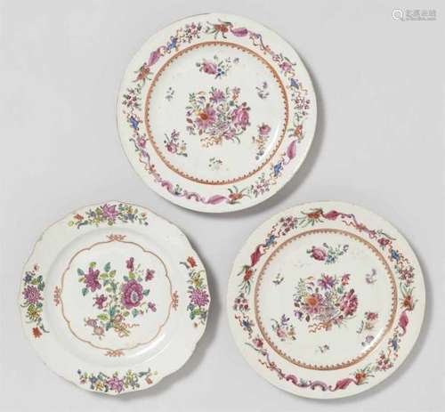 Three famille rose dishes. Qianlong period (1735-1796)Decorated with flowering [...]