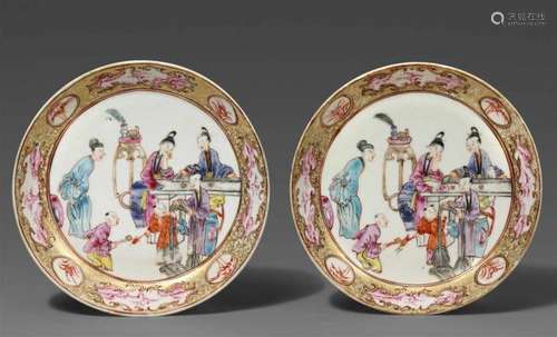 Two Meissen-style famille rose dishes. Qianlong period (1735-1796)Decorated in the [...]