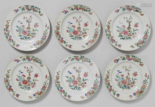 A set of six famille rose dishes. 18th centuryDecorated to the centre with [...]