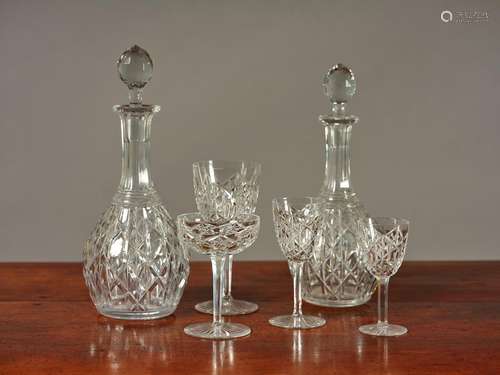 BACCARAT, \npartie de service de verres en cristal …