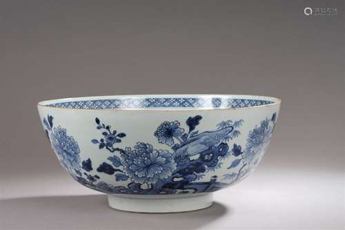 Grand bol en porcelaine de Chine à décor en bleu s…