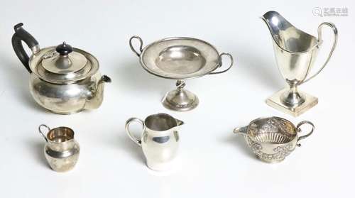 Silverware: A collection of late 19th Century silv…