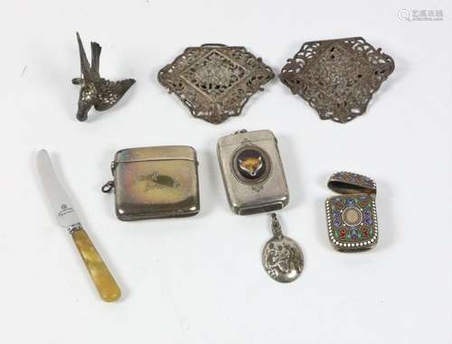 A collection of varied silver Trinkets, including …