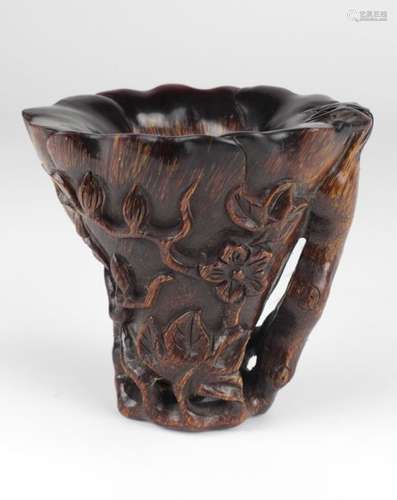 A fine carved Chinese horn Libation Cup, carved al…