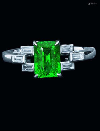 18K赞比亚祖母绿钻石戒指