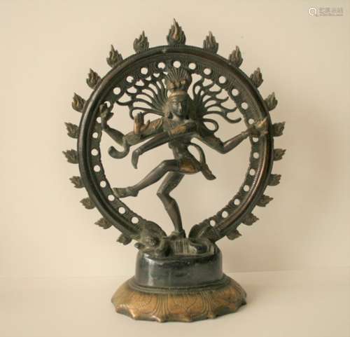 Statuette Shiva Nataraja en bronze, Inde, fin du XIXe siècle, début du XXe siècle, [...]