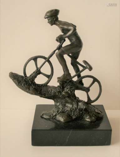 NICK (XXe), Sculpture en bronze avec marque de fondeur J.B. Paris : Cycliste en [...]