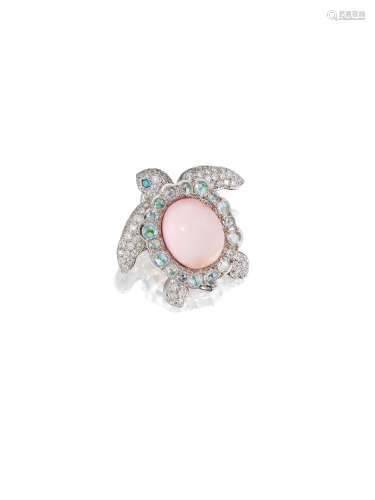 A Conch Pearl, Gem-set and Diamond Novelty Brooch