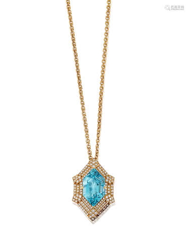 An Aquamarine and Diamond Pendant Necklace