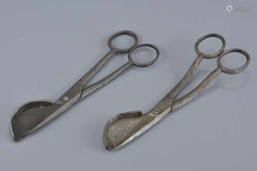 Pair of  18th /19th century Steel Candle Snuffer Scissors, 16cms long (2)