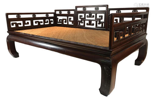 An impressive and large late Qing dynasty 19/20th century Chinese Hardwood Hongmu Luohan Day Bed (Lu