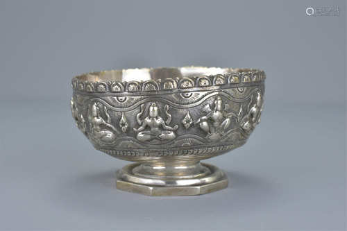 South East Asian White Metal Bowl, possibly Silver, 10cms diameter