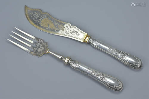 19th century Chinese Style Fish Serving Set, the blades engraved with Chinese Mythical Animals, with