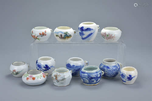 Twelve Chinese 19/20th century Porcelain Bird Feeders, average 4cms high (12)