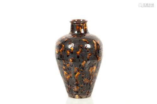 BLACK GLAZED 'OIL DRIP' VASE