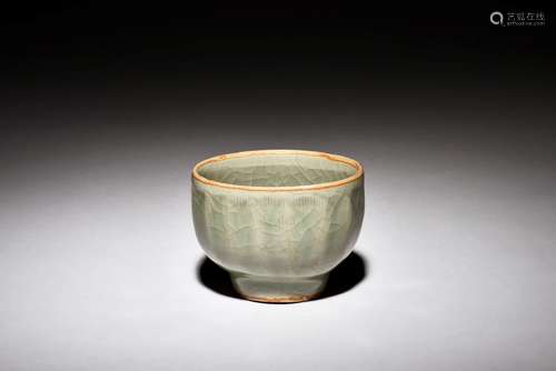 LONGQUAN WARE CELADON GLAZED BOWL