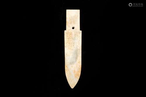 JADE CARVED BLADE TIP ORNAMENT