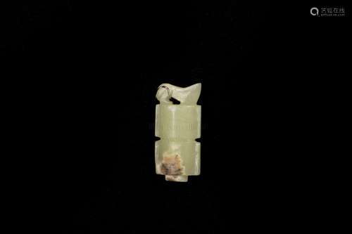 HETIAN WHITE JADE CARVED PENDANT, SIPEI