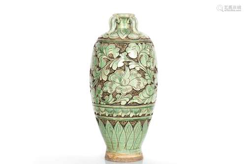 CIZHOU WARE GREEN GLAZED AND CARVED VASE