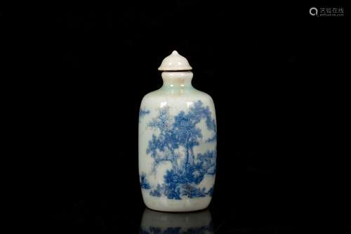 BLUE AND WHITE 'LANDSCAPE SCENERY' SNUFF BOTTLE