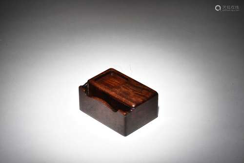 HUANGHUALI WOOD RECTANGULAR BOX WITH COVER