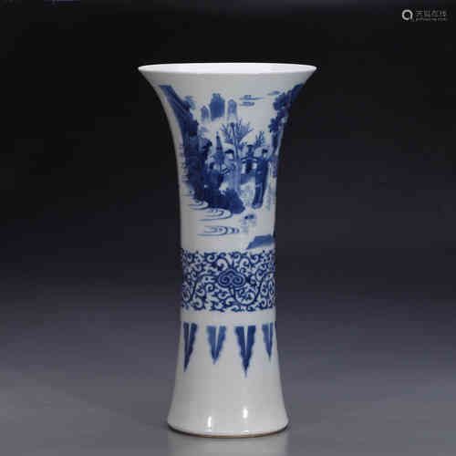 A Chinese Blue and White Porcelain Vase