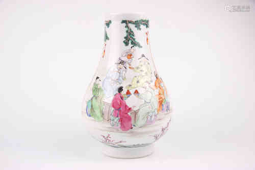 A Chinese Famille-Rose Porcelain Vase