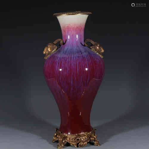 A Chinese Flambe Glazed Porcelain Vase