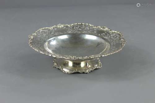 A Silver Bon Bon Dish, with pierced border, raised on a spreading foot, London hallmark, dated 1928, approx 17 x 5 cms, approx 248