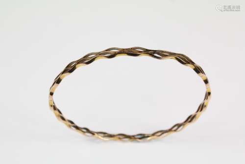 A 9ct Gold Wave Link Bangle, approx 9