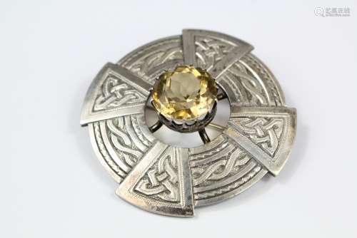 A Silver Citrine Celtic Knot Brooch, Edinburgh hallmark, mm T