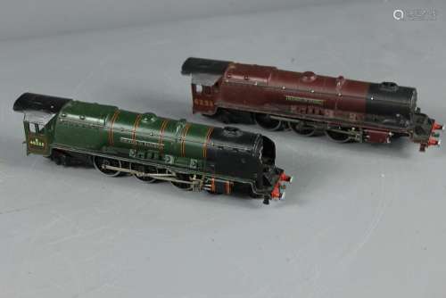 A Quantity of Vintage Meccano Hornby Dublo 00 Gauge Trains and Accessories; this lot comprises Duchess of Athol Locomotive 6231 (burgundy livery) with LMS tender and two passenger carriages; Duchess of Montrose Locomotive 46232 (green livery) with associated tender and two passenger carriages; Sir Nigel Gresley Engine 4498 (blue-green livery) with LNER tender, this lot also includes a Princess Elizabeth locomotive together with three LMS 6917 engines and two further passenger carriages M24001 and M34000 (burgundy livery)