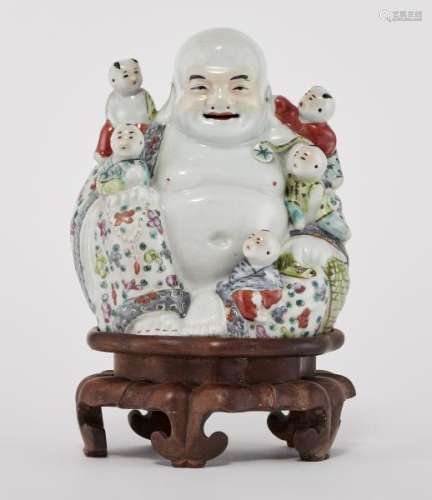 Bouddha rieur, Chine, époque République (1912-1949) - Porcelaine émaillée [...]