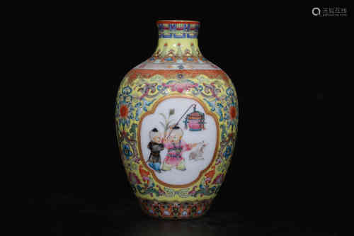 A Chinese Yellow Ground Wucai Porcelain Vase