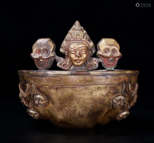 A Chinese Carved Gilt Bronze Bowl