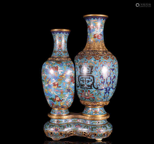 A Chinese Cloisonne Double Vase Decoration