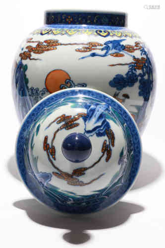 A Chinese Dou Cai Porcelain Jar with Cover