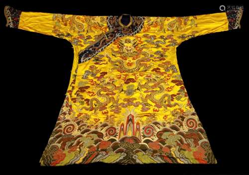 A Chinese Embroidery Robe