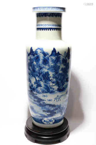 A Chinese Blue and White Porcelain Vase