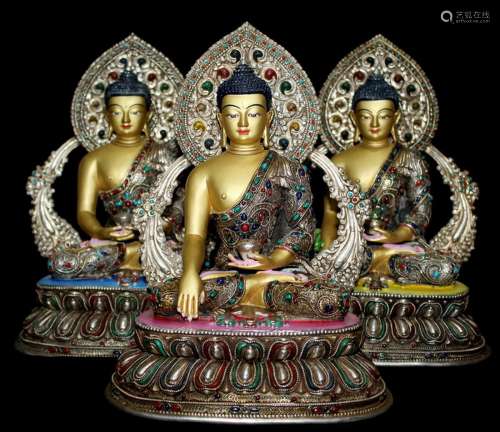 A Set of Three Chinese Gilt Silver Figure of Buddha
