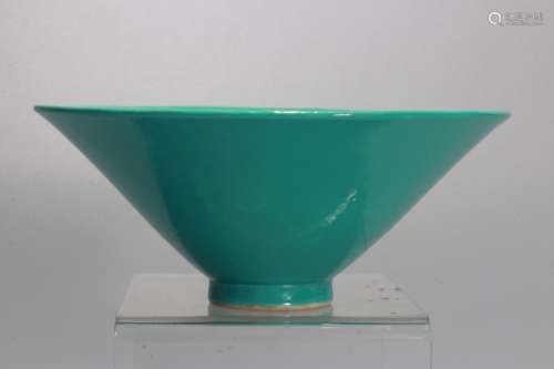 A Chinese Turquoise-Green Glazed Porcelain Bowl