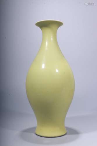 A Chinese Lemon-Yellow Glazed Porcelain Vase