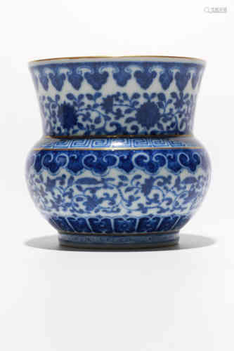 A Chinese Blue and White Porcelain Jar