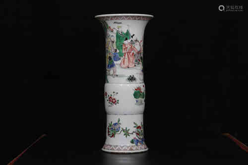 A Chinese Wucai Porcelain Vase