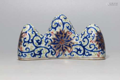 A Chinese Famille-Rose Porcelain Brush Rest