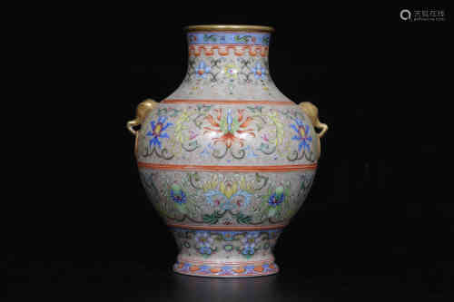 A Chinese Wucai Porcelain Vase with Double Ears