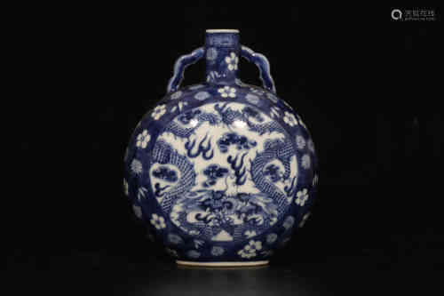 A Chinese Blue and White Porcelain Vase with Double Ears