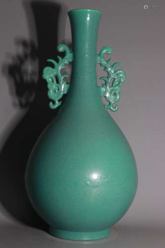 A Chinese Jun-Type Green Glazed Porcelain Vase