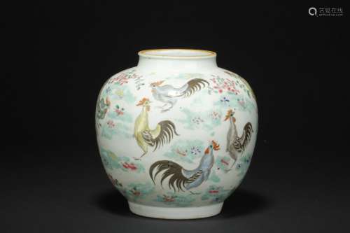 A FAMILLE ROSE ROOSTER JAR