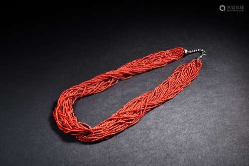 A LARGE RED CORAL NECKLACE